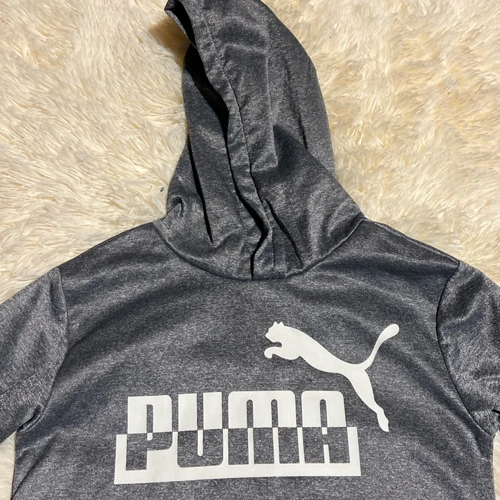 4. Puma Hoodie‎